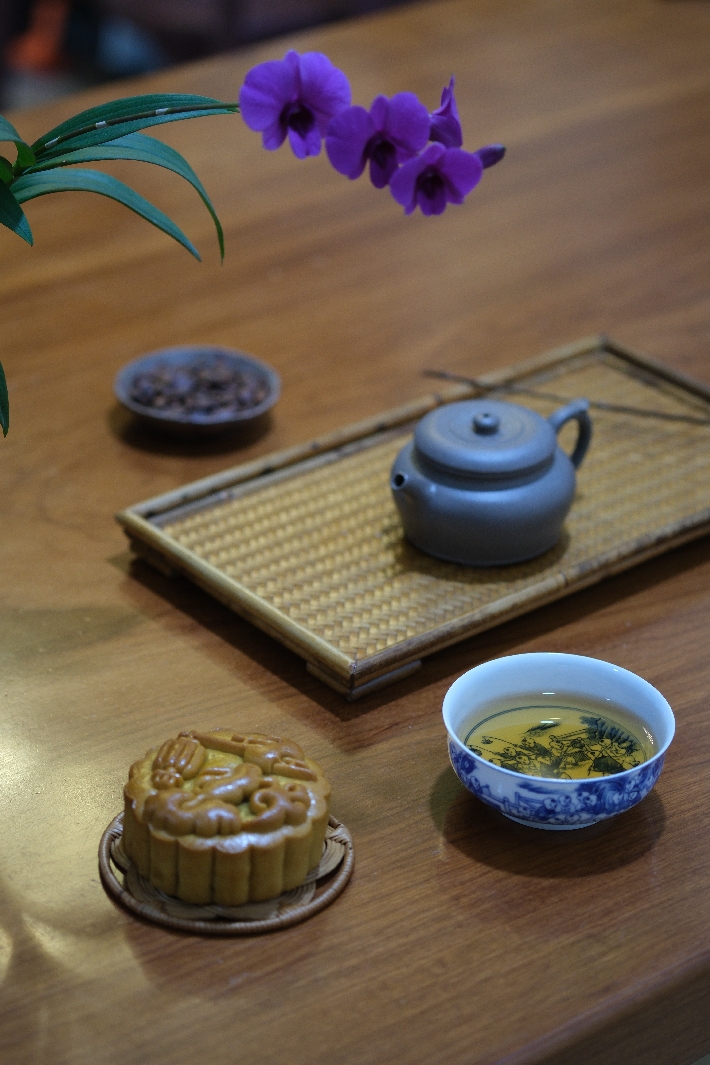 Thưởng trà Trung thu 2025